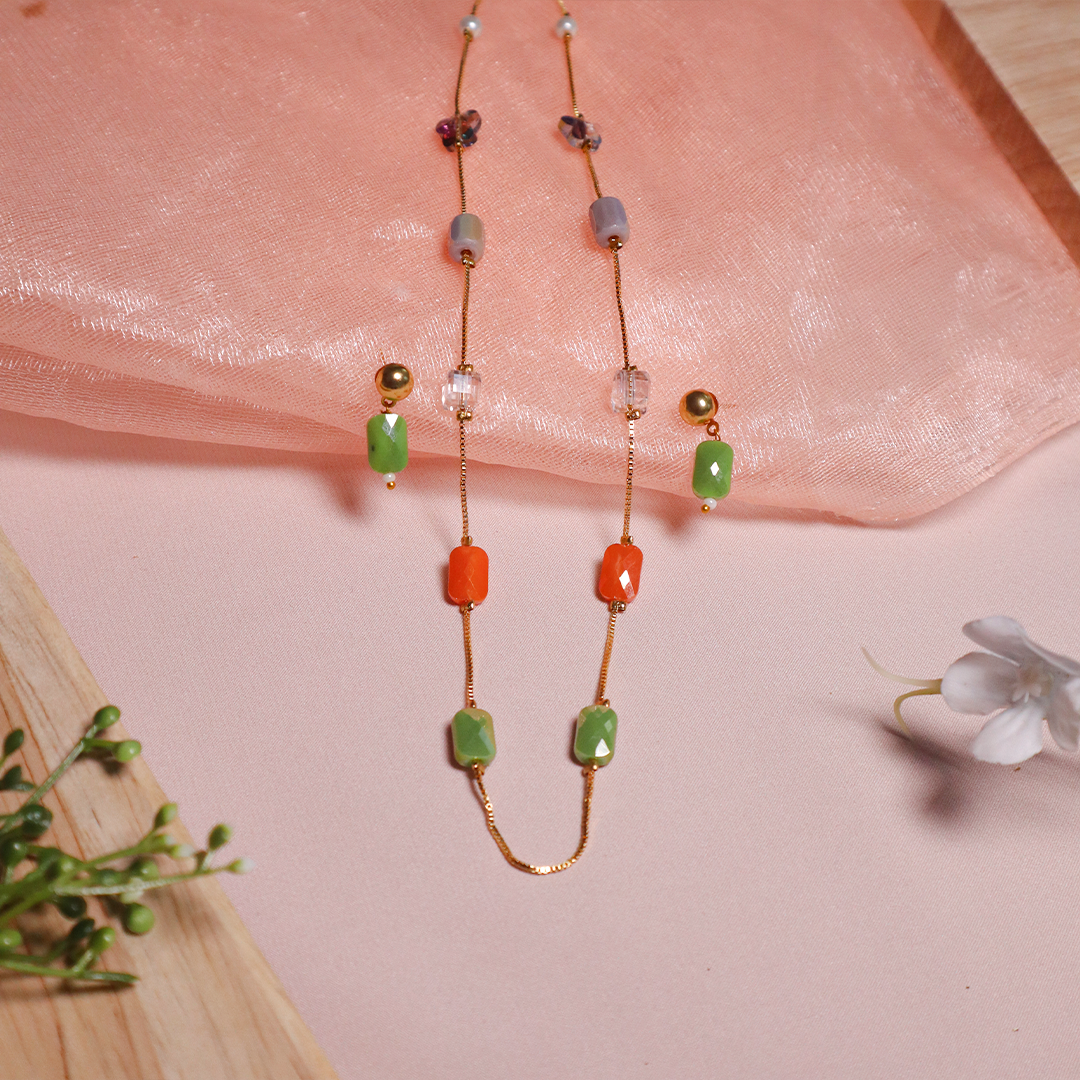 ColorSplash Minimal Beaded Necklace With Earrings