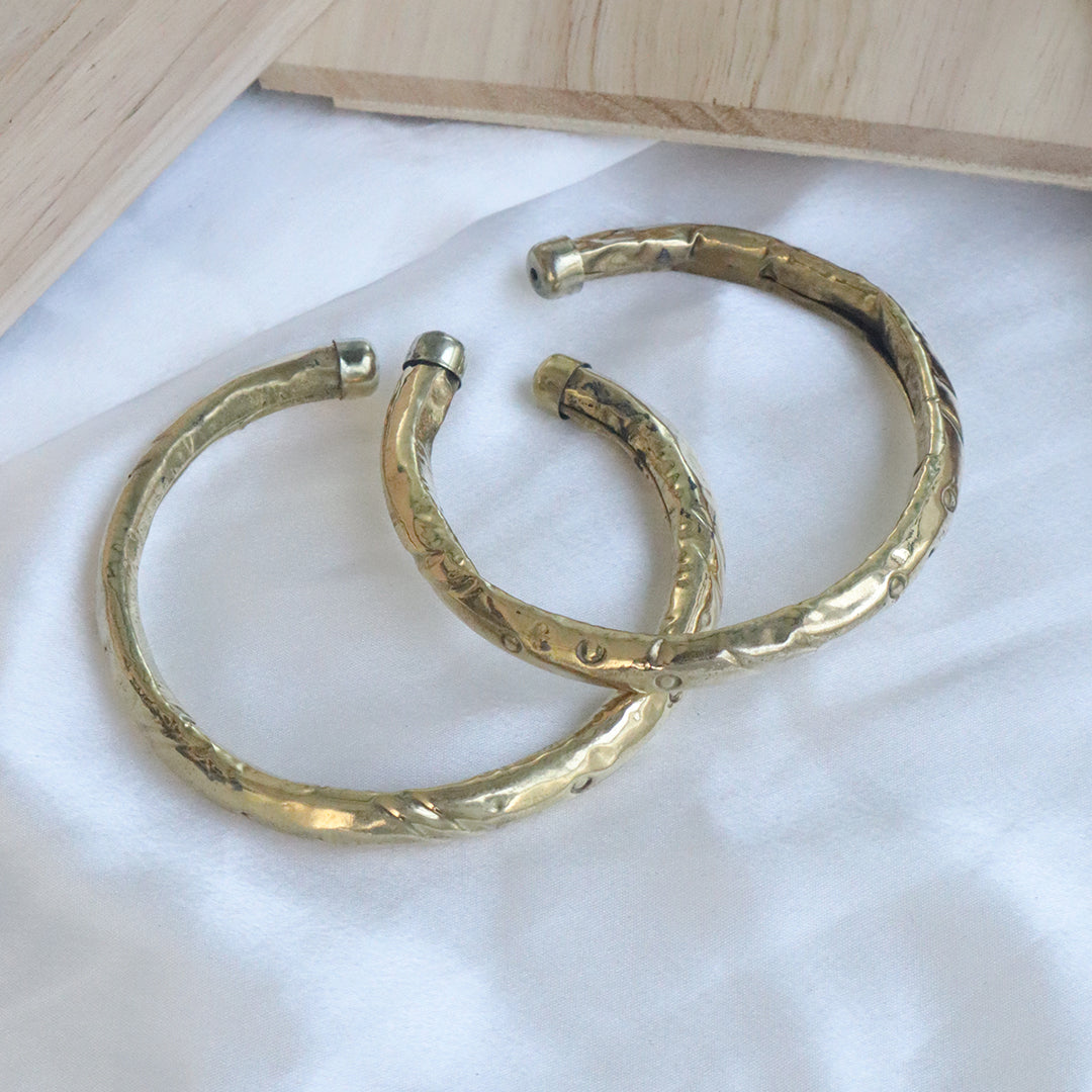 Tribal Elegance Gold Tone Choker With Kada And Anklet Set (Hammered Finish)