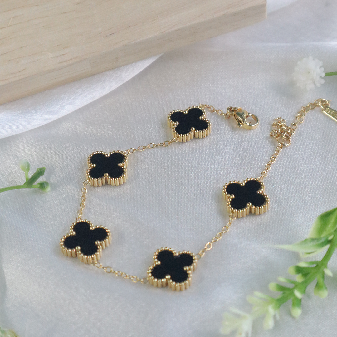 18K Gold Plated Enamel Clover Delight Bracelet (Anti Tarnish)