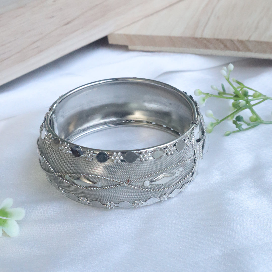 Oxidised Floral Motif Hinged Kada