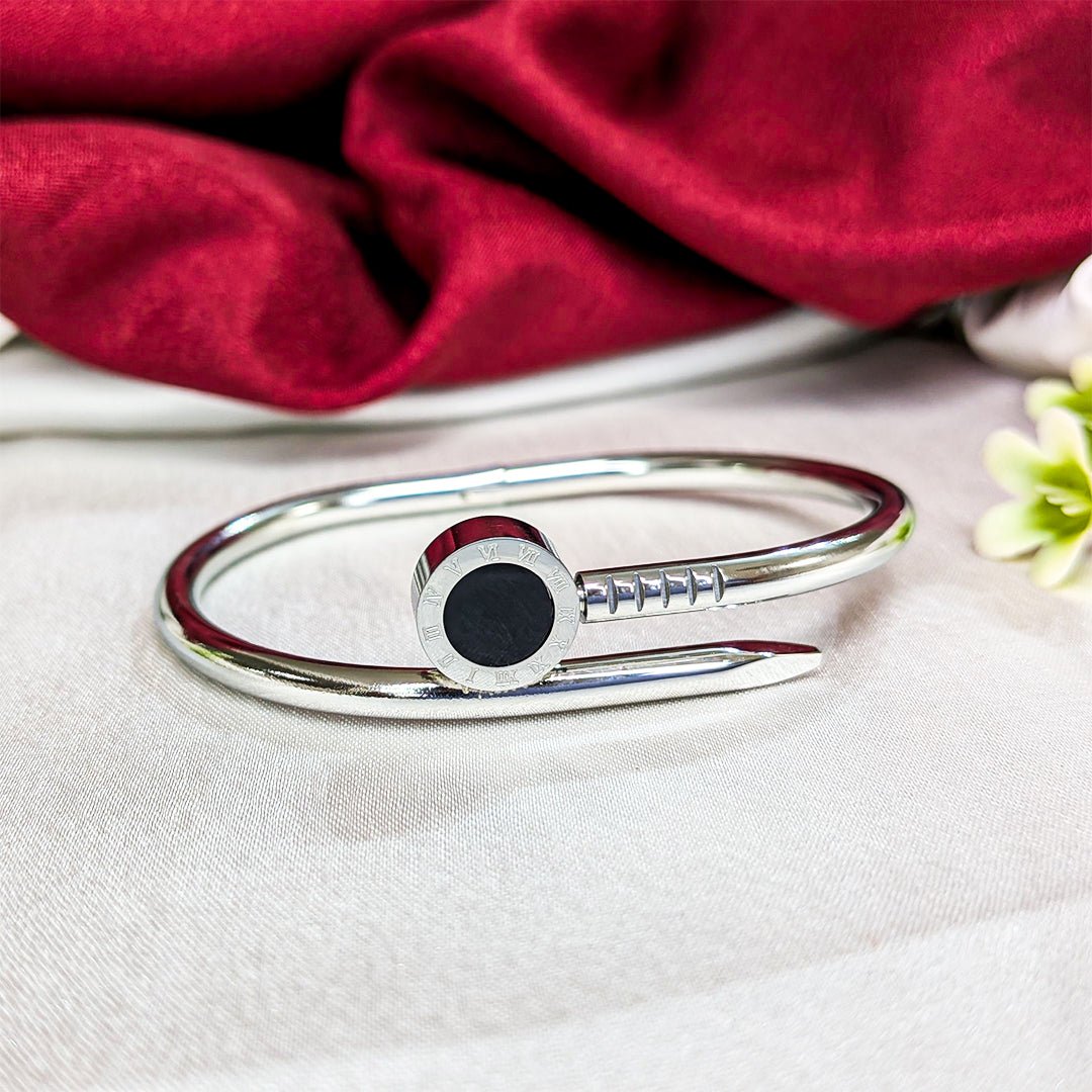 Elegant Nail Design Bracelet with Black Enamel Round Charm for Girls & Women