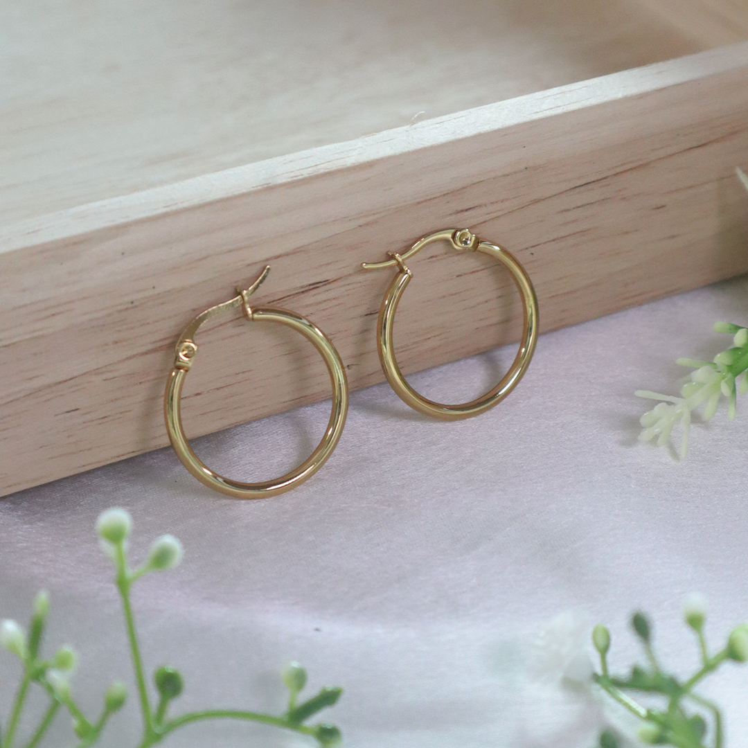 18K Gold Plated Classic Round Hoop Earrings