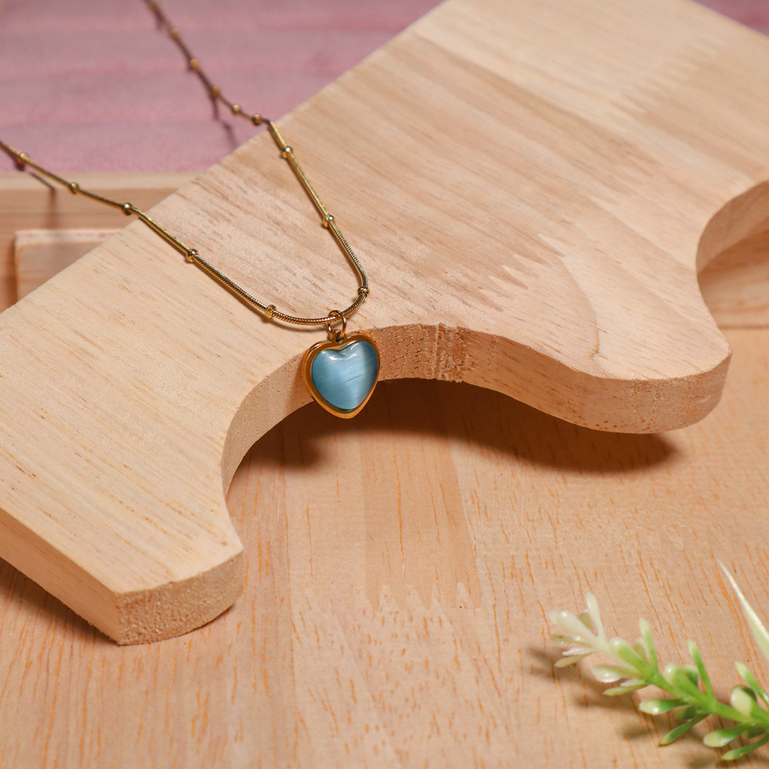 18K Gold Plated Blue Heart Love Pendant Necklace (Anti Tarnish)