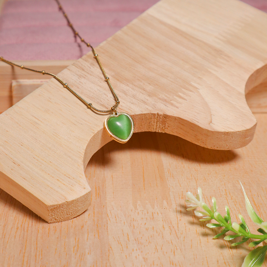 18K Gold Plated Green Heart Love Pendant Necklace (Anti Tarnish)
