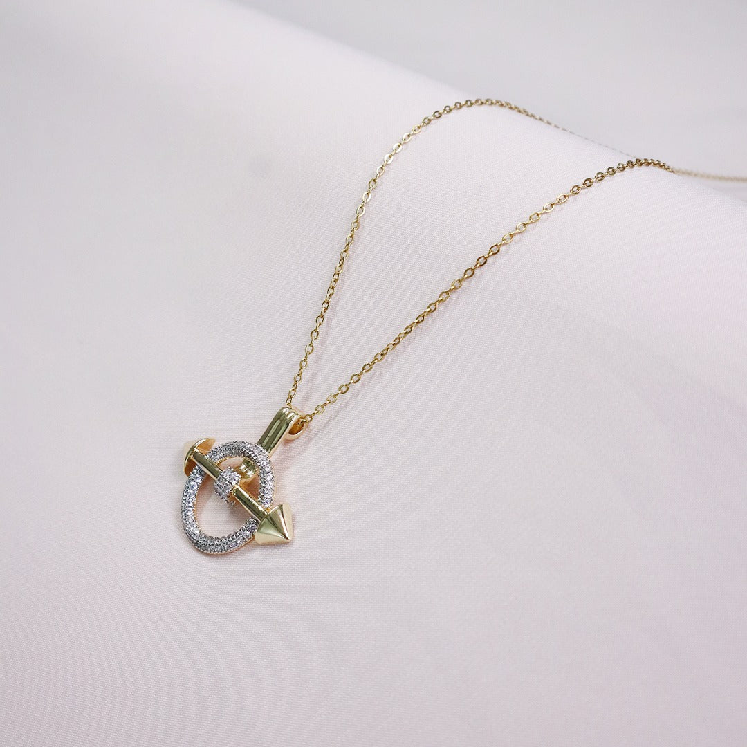 18K Gold Plated Diamond Circle Arrow Key Pendant Necklace (Anti Tarnish)