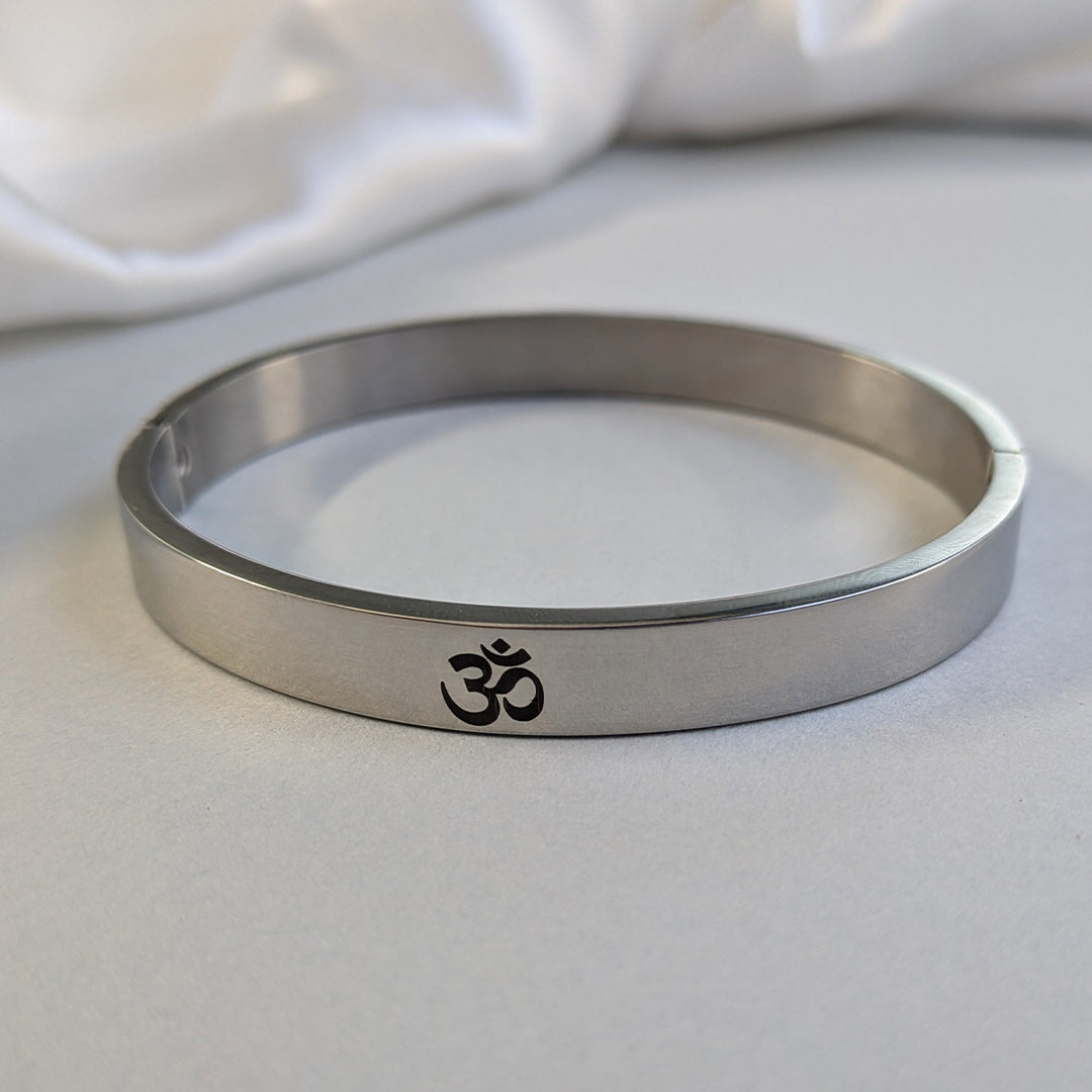 Elegent Bracelet Engraved with OM For Men & Women