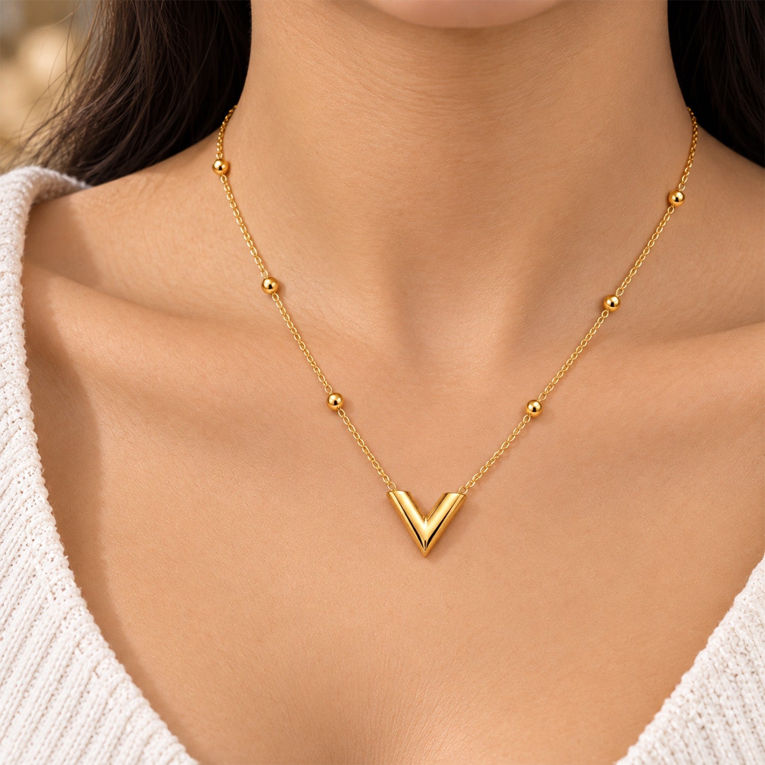 Distinctive Polished V-Shaped Pendant for Girls & Women's