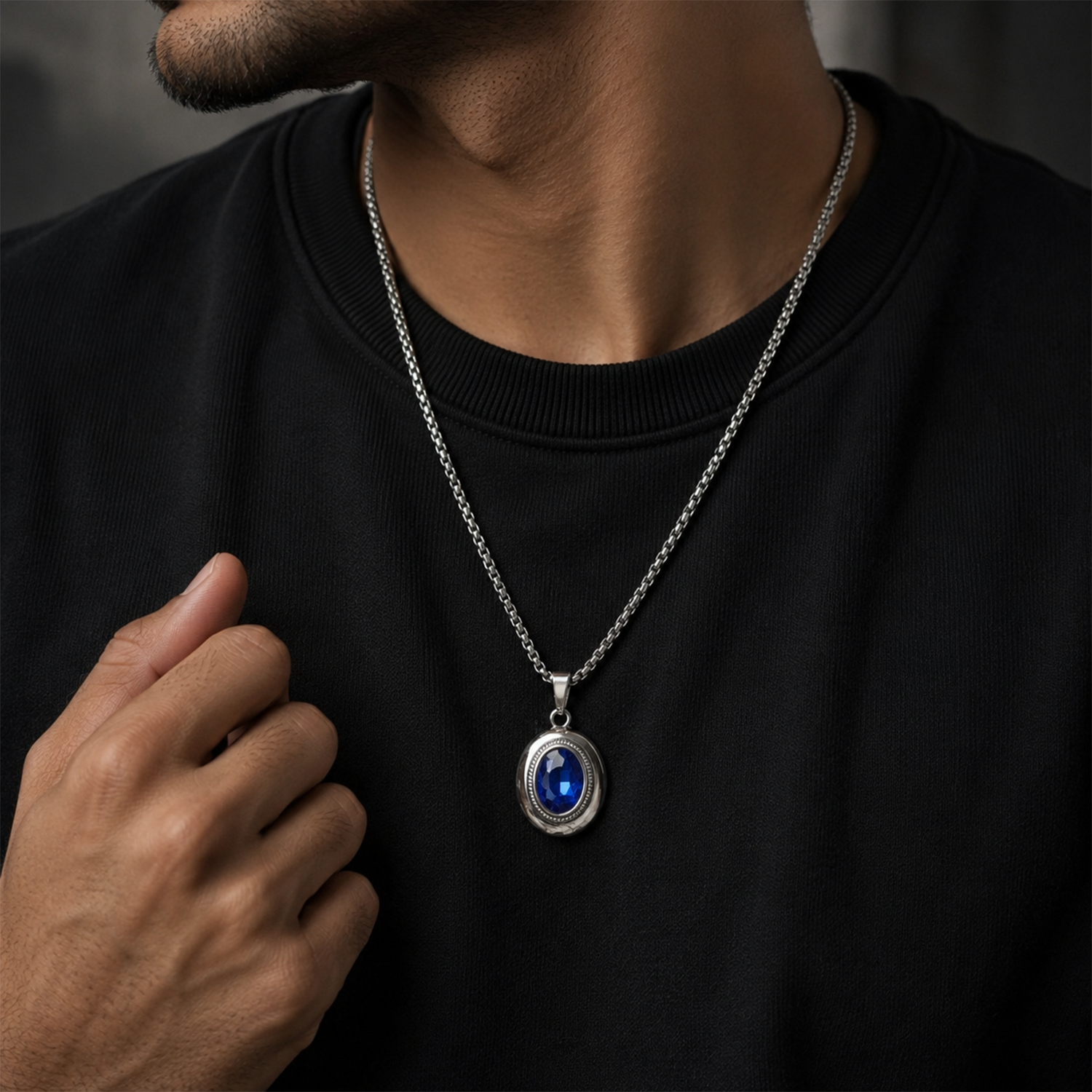 Oval Pendant Necklace with Silver-Tone Link Chain