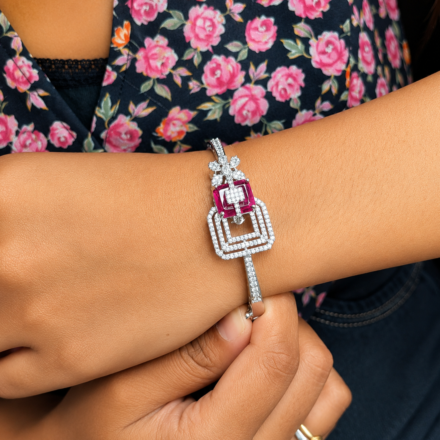 Ad Stone With Square Stone Floral Accents Bracelet for Girls & Women's