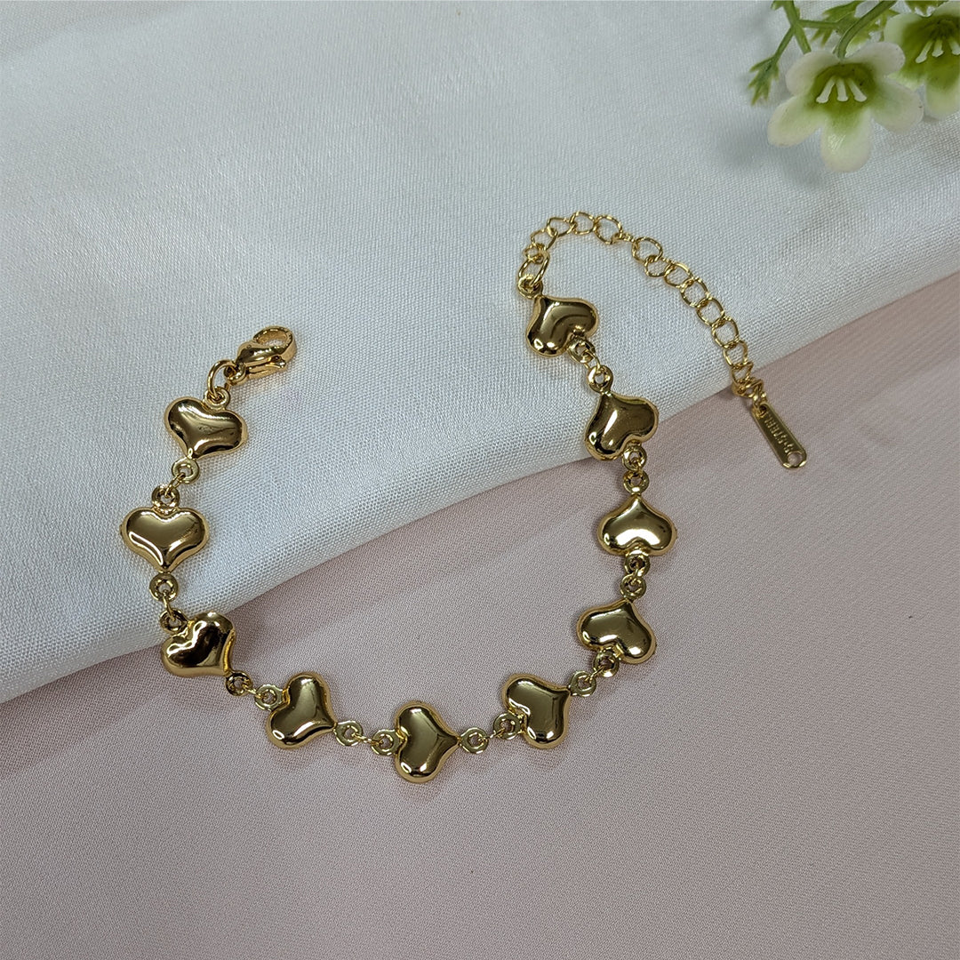 Gold Finish Twinkling Heart Link Chain Bracelet For Girls & Women (Anti-Tarnish)