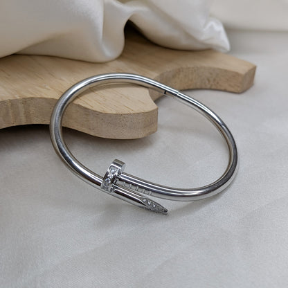 18K Gold Plated Nail With American Diamond Bracelet (Anti Tarnish)