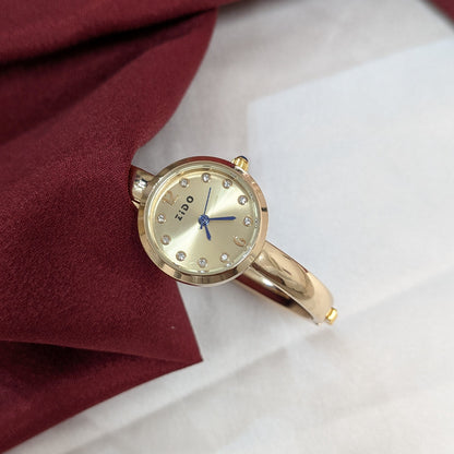 Classic Circular Analog AD Studded Plain Band Bracelet Watch For Girls & Women