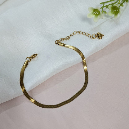 Trendy Gold Finish Smooth Snake Chain Bracelet With Lobster Clasp for Women (Anti-Tarnish)