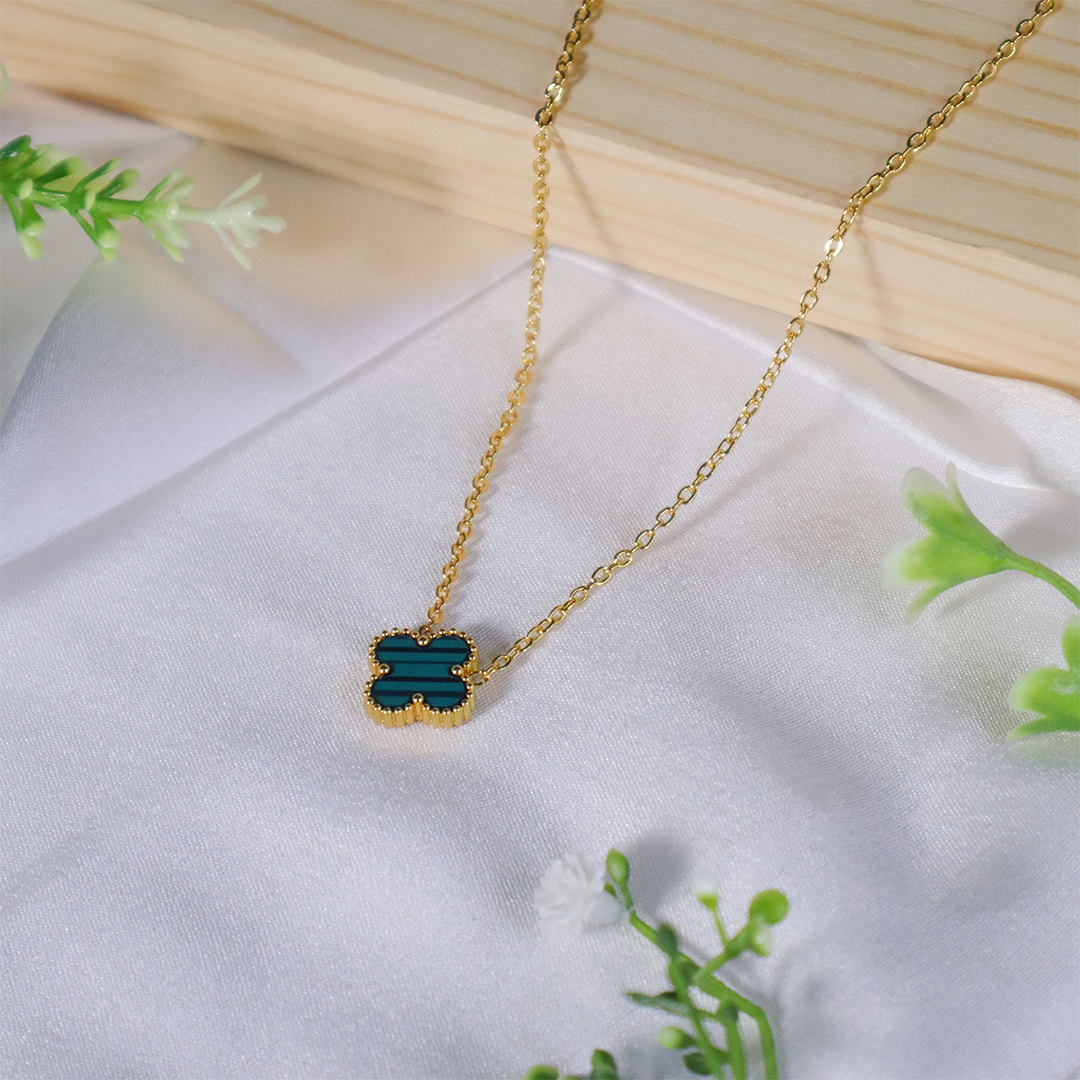 Enamel Clover Pendant Necklace ( Anti-Tarnish )