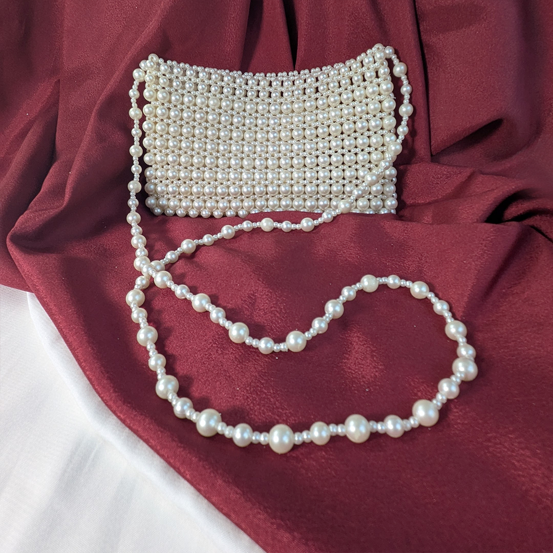 Chic Pearl-Embellished Clutch Bag for Women