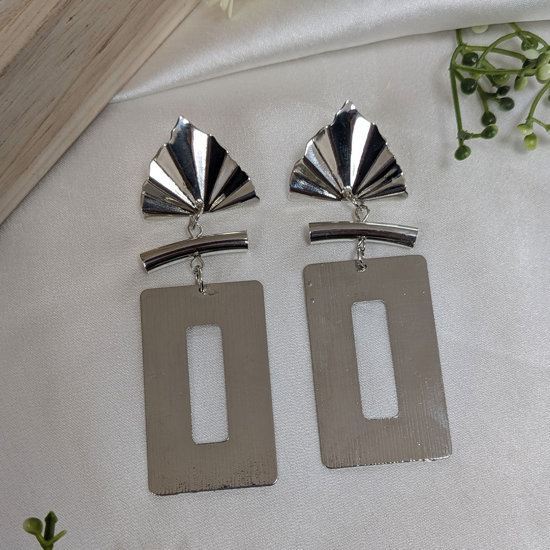 Fan Pattern Statement Long Drop Earrings For Girls & Women