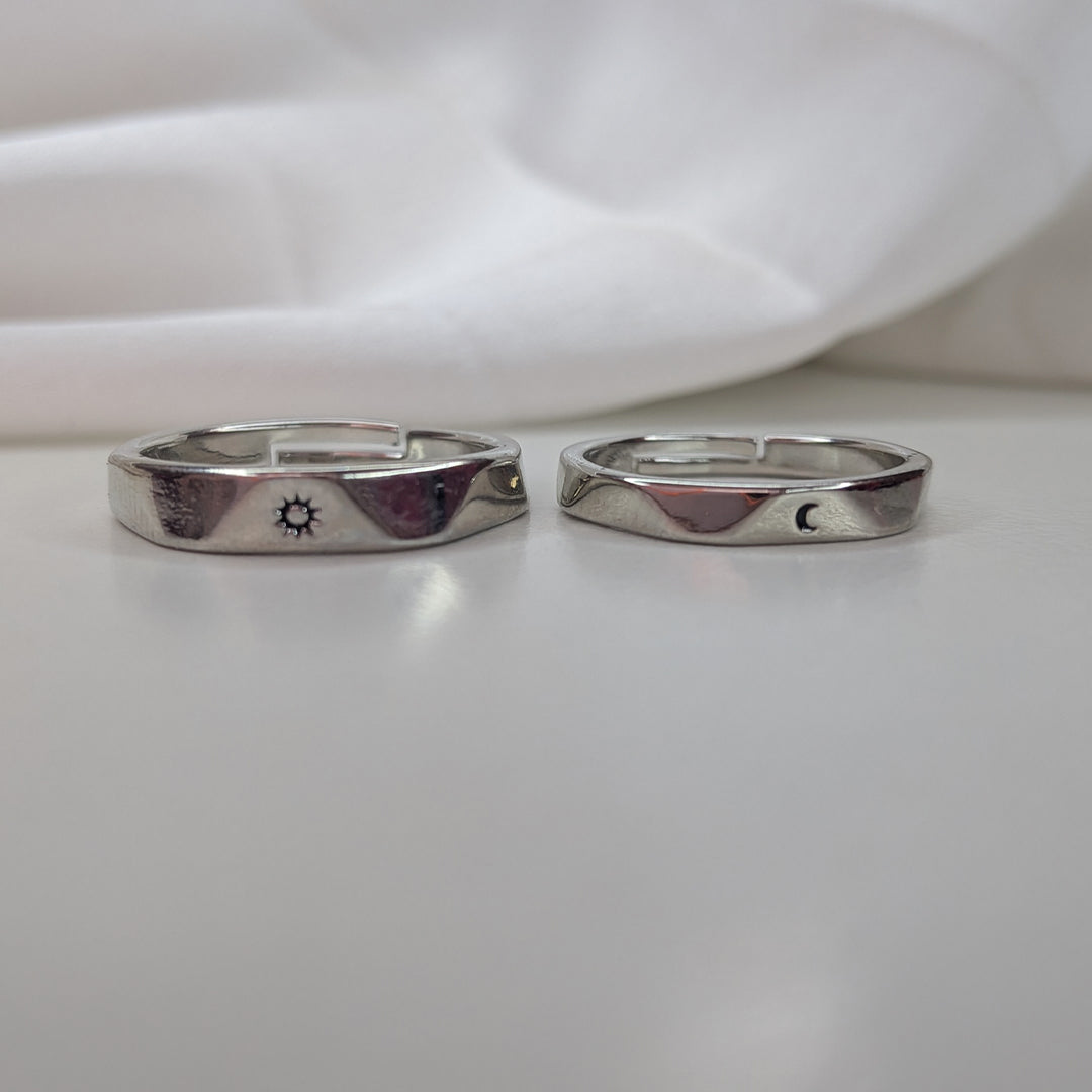 Romantic Sun and Moon Couple Rings