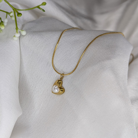 Love Design Heart Pearl Pendant Necklace for Women & Girls