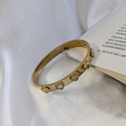 Elegant Gold Plated Clover Design Bracelet For Girls & Women