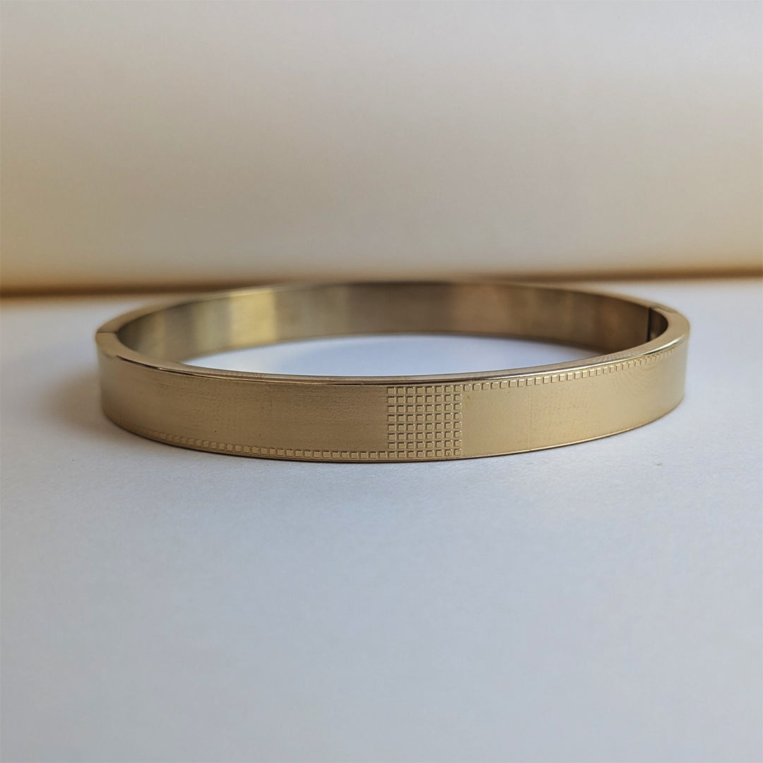 Gold Plated Matte & Gloss Grid Accent Luxury Designer Designer Stainless Steel Bracelet For Men