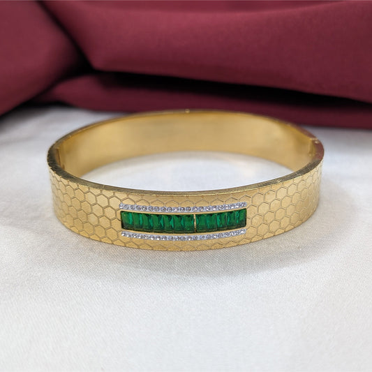 Elegant Hexagon Pattern Bracelet with Stone Highlight for GIrls & Women