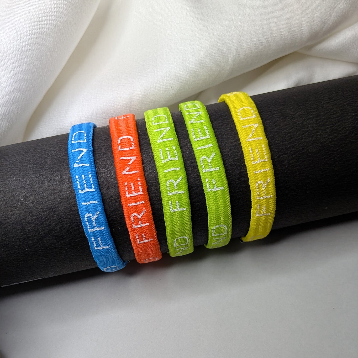 5pcs Colorful Friendship Day Silicone Rubber Bands with Printed Messages