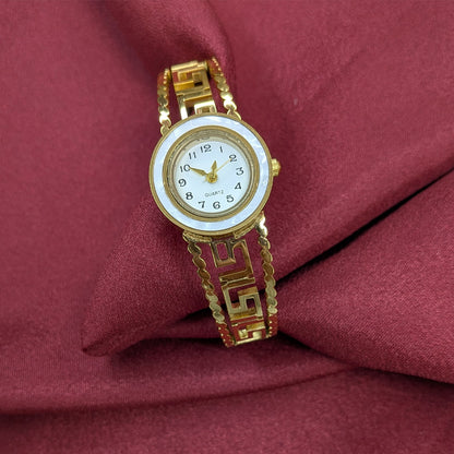 Elegant Analog AD Studded Bazel Link Design Band Bracelet Watch For Girls & Women