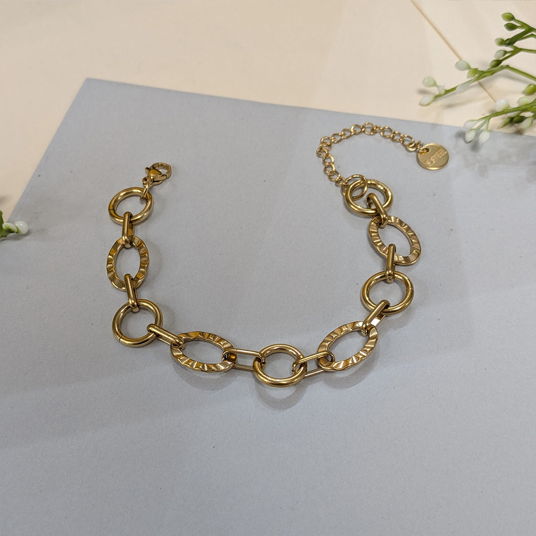 Gold Plated Elegant Oval Mesh Pattern Bracelet For Girls & Women (Anti-Tarnish)