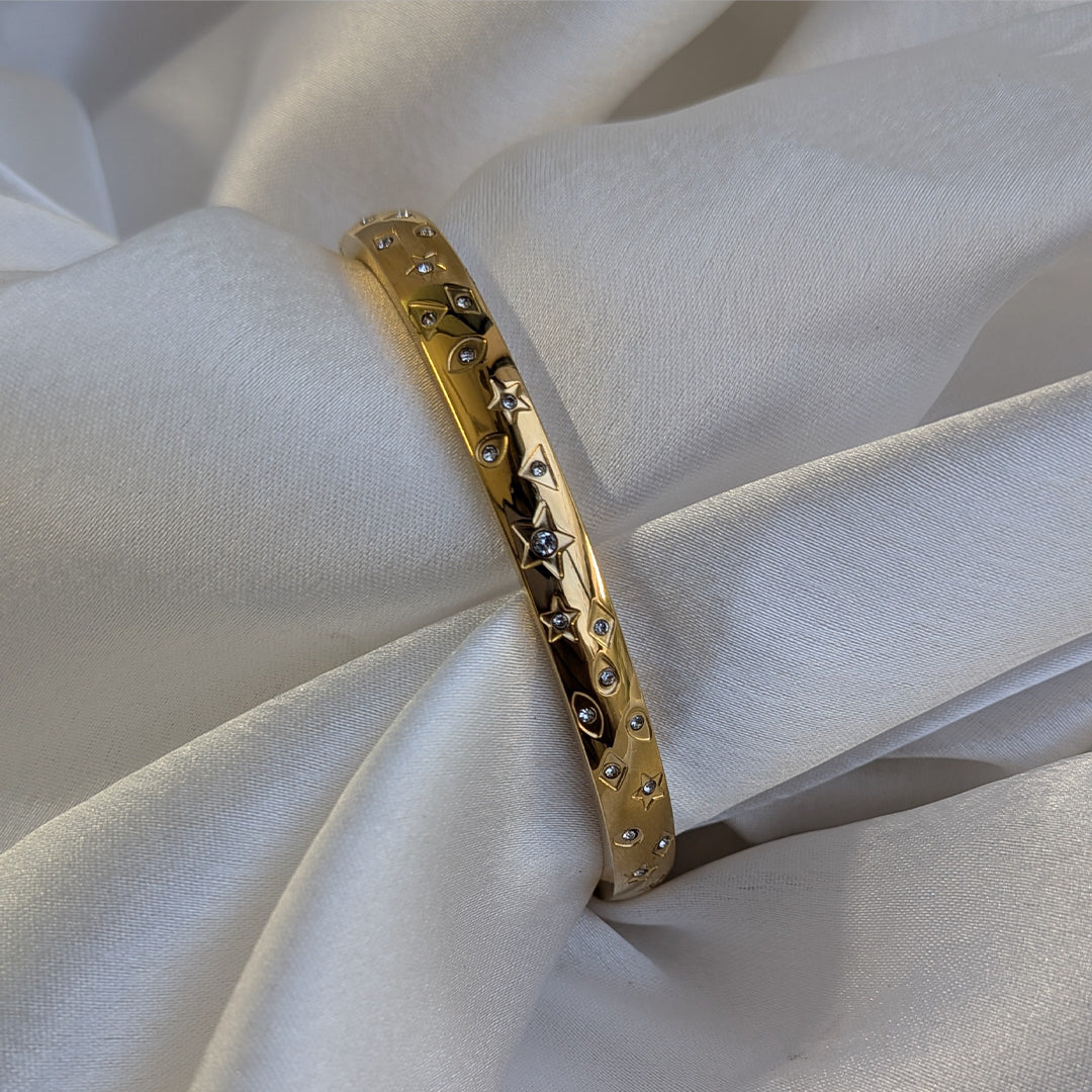 Gold Plated Star & Dot Pattern AD Studded Bracelet For Girls & Women