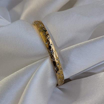 Gold Plated Star & Dot Pattern AD Studded Bracelet For Girls & Women