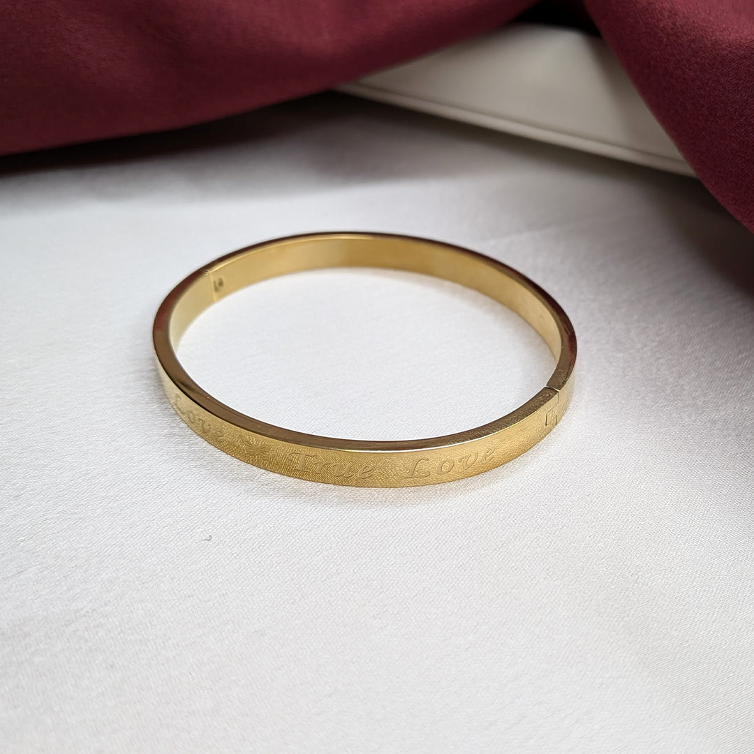 18K Gold Finish True Love Bracelet (Anti Tarnish) For Girls & Women
