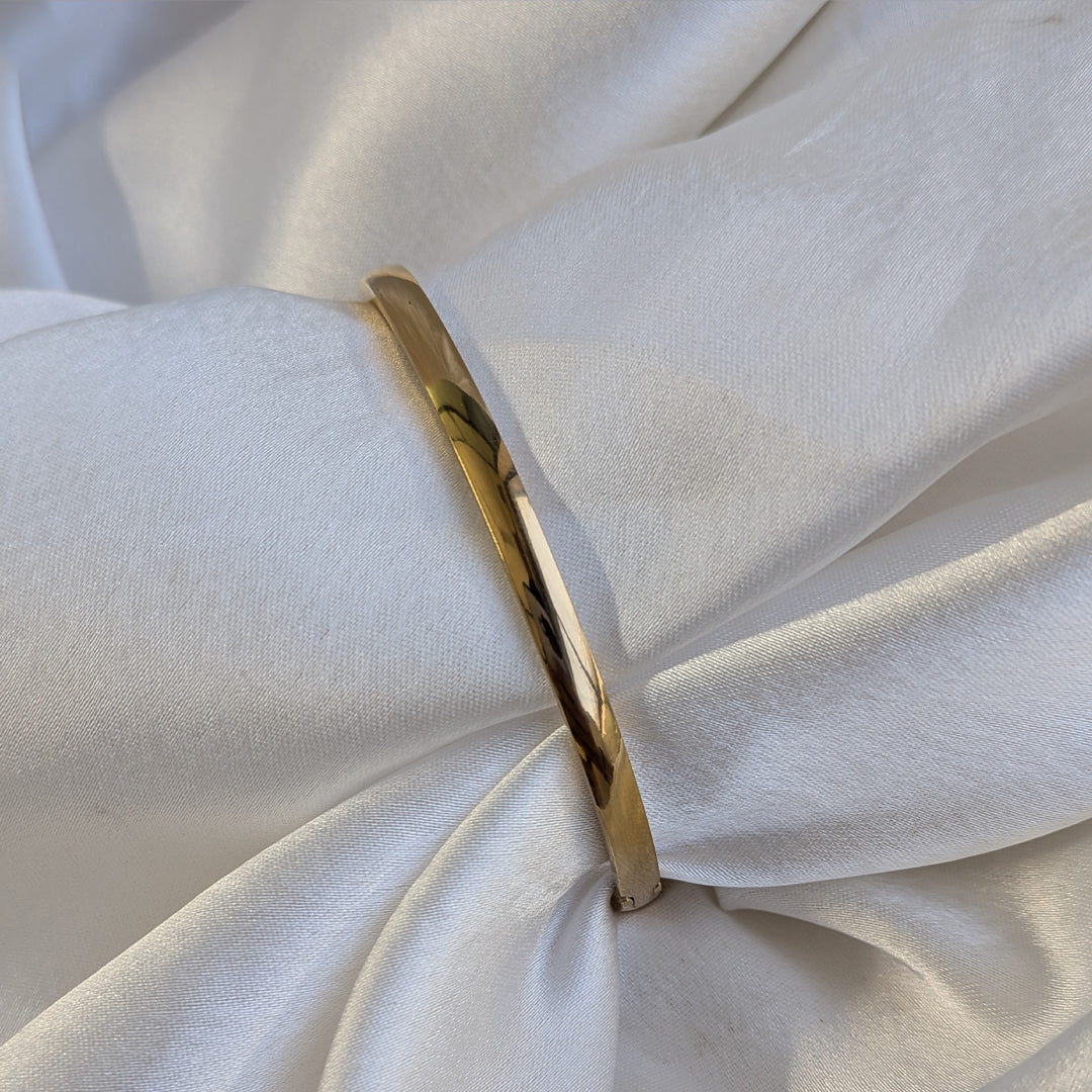 Stainless Steel Gold Plated Plain Bracelet For Girls & Women