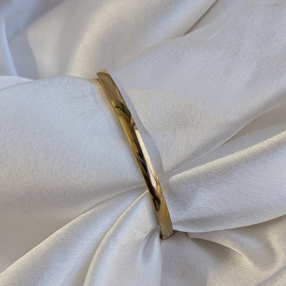 Stainless Steel Gold Plated Plain Bracelet For Girls & Women