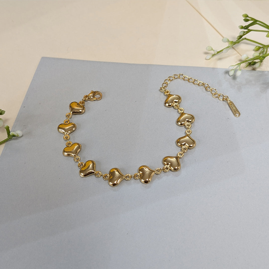 Gold Finish Twinkling Heart Link Chain Bracelet For Girls & Women (Anti-Tarnish)