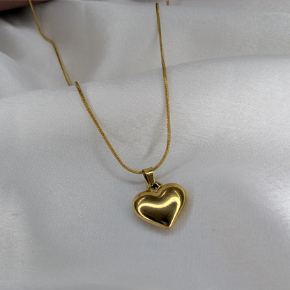 18K Gold Plated Solid Heart Pendant Necklace (Anti Tarnish)