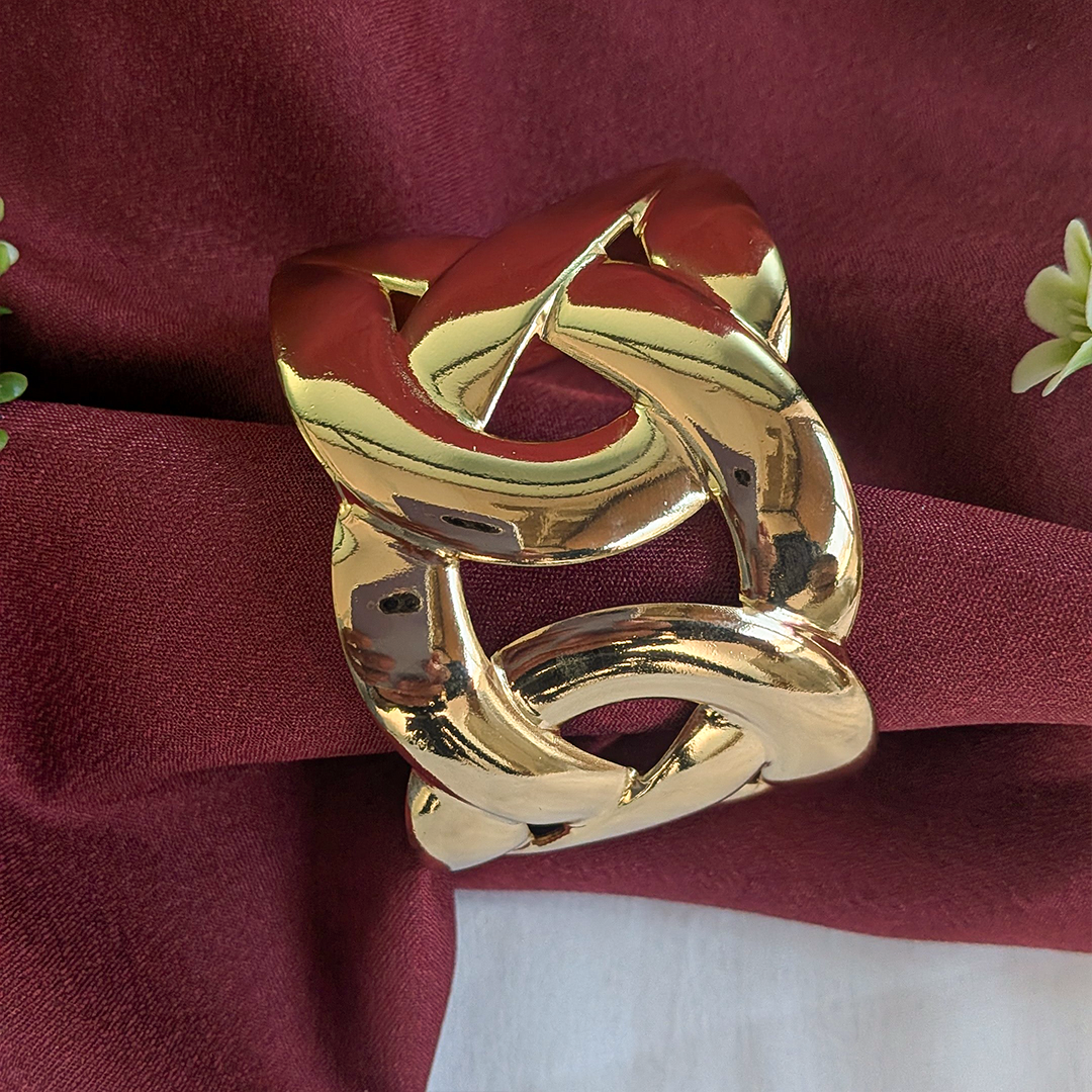 18K Gold Plated Regal Knot Bracelet (Anti Tarnish)