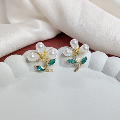 Green Leaves Daisy Pearl Floral Stud Earrings For Girls & Women