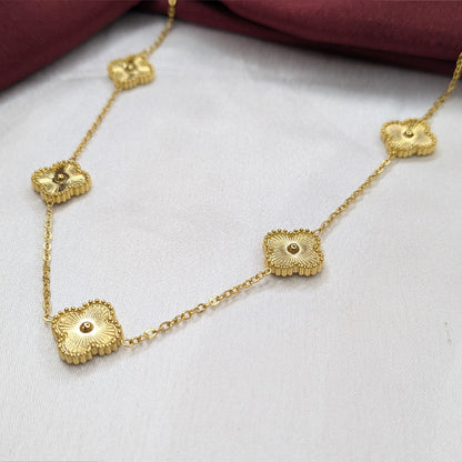 18K Gold Plated Eternal Five Floral Pendant Necklace (Anti Tarnish)