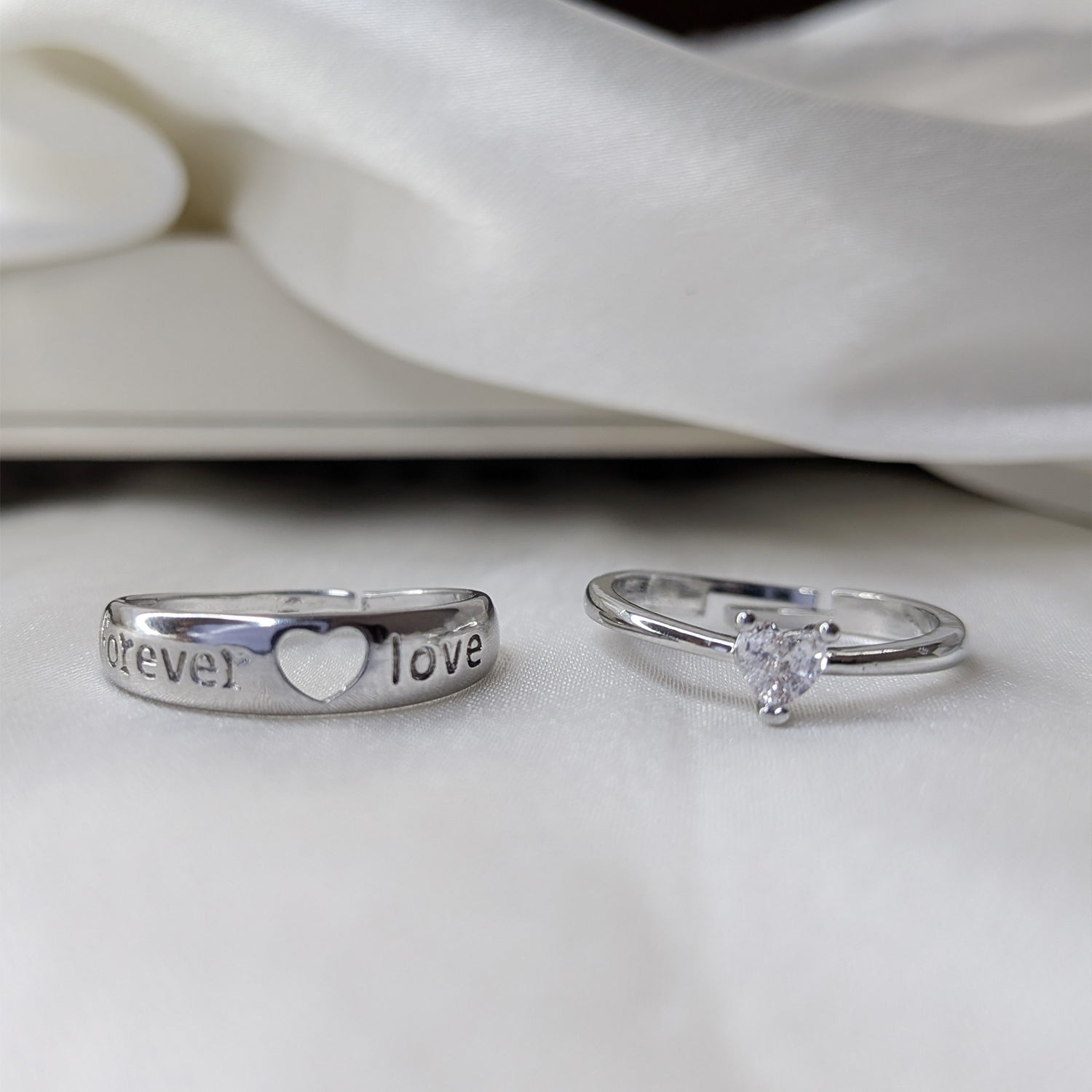 Elegant Forever Love Heart Design Couple Ring Set