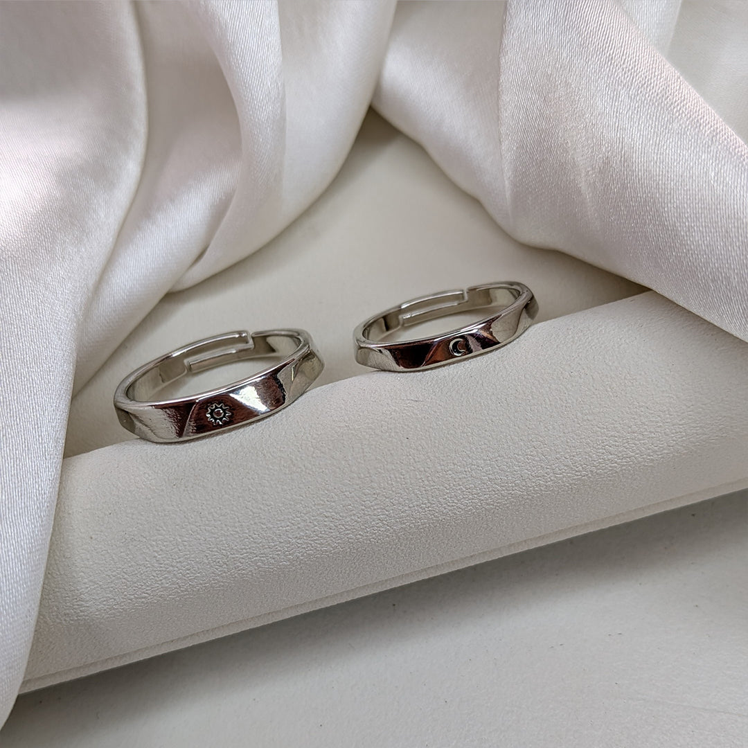 Romantic Sun and Moon Couple Rings