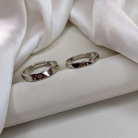 Romantic Sun and Moon Couple Rings