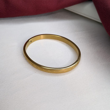18K Gold Finish Heart Beat Pattern Openable Bracelet (Anti Tarnish) For Girls & Women