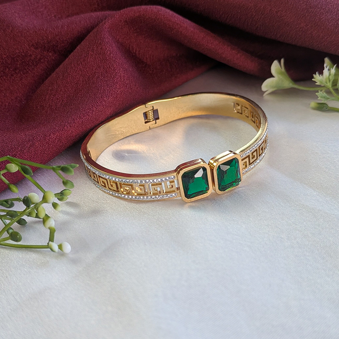 18K Gold Plated Emerald Elegance Bracelet (Anti Tarnish)