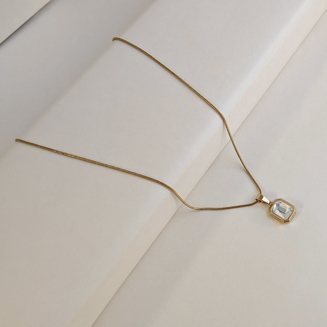 18K Gold Plated Classic Zircon Pendant Necklace (Anti Tarnish)