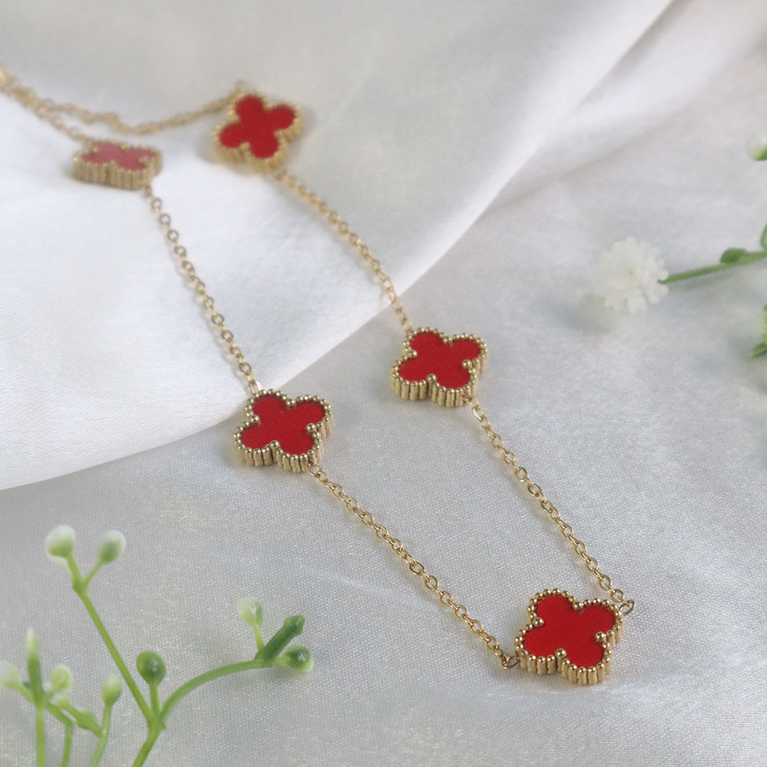 18K Gold Plated Eternal Five Clover Pendant Necklace ( Anti-Tarnish )