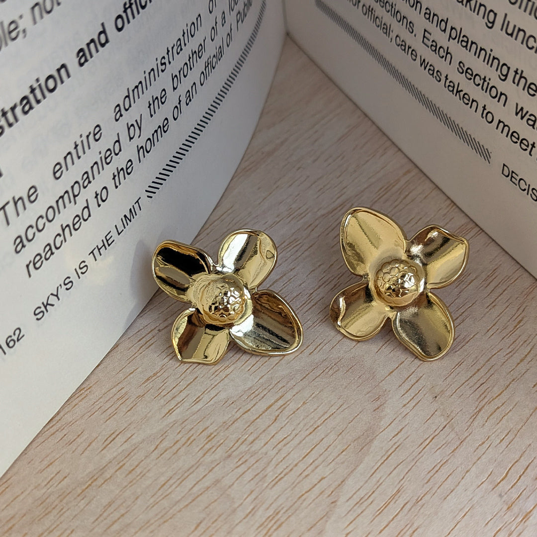 Trendy Gold Finish Floral Stud Earrings For Girls & Women (Anti-Tarnish)