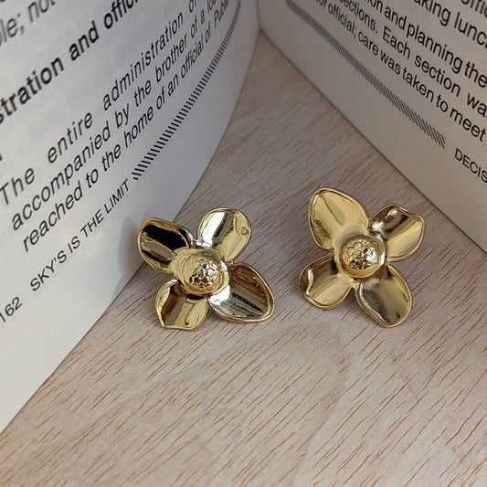 Trendy Gold Finish Floral Stud Earrings For Girls & Women (Anti-Tarnish)