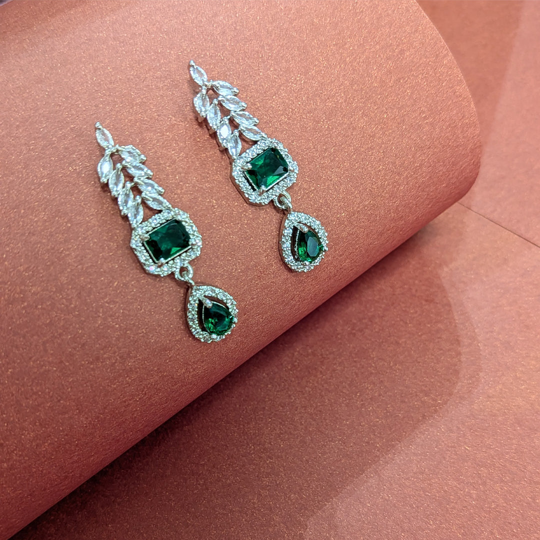 AD Luxe Square & Teardrop Gemstone Necklace With Matching Earrings For Women