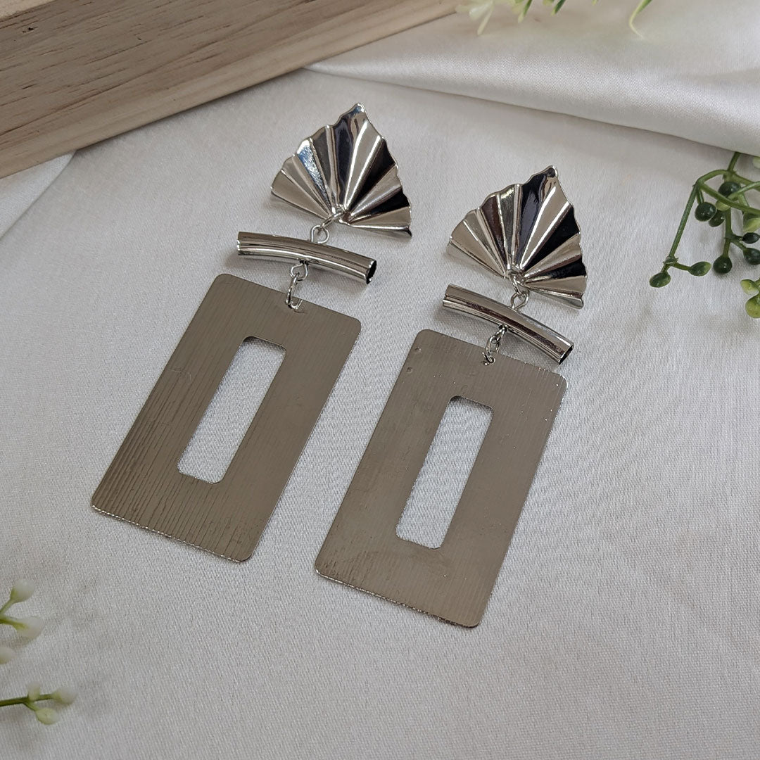 Fan Pattern Statement Long Drop Earrings For Girls & Women