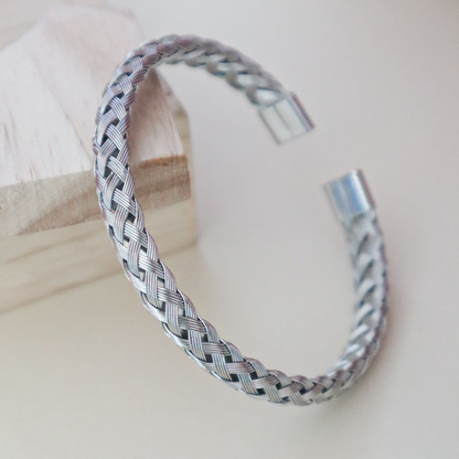 Elegant Interwoven Men's Bracelet